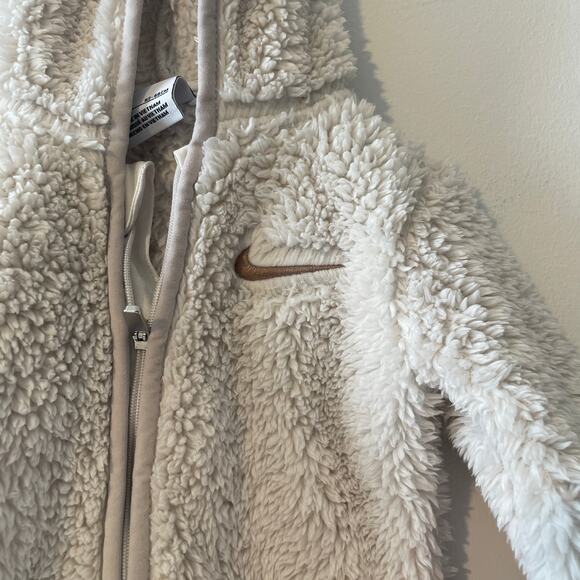 Nike Hooded Sherpa Baby Coverall in Pale Ivory 6M - Picture 3 of 9